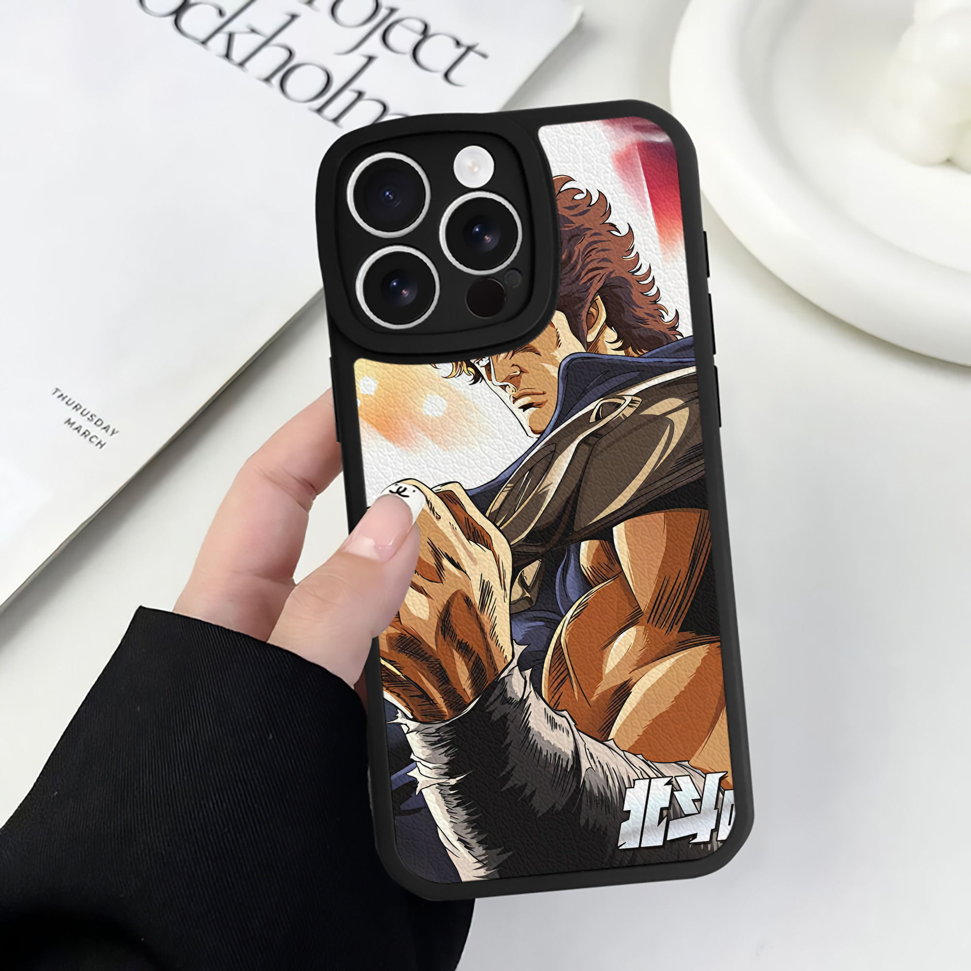 （画像用） 北斗の拳 Fist of the North Star 【iPhone 16シリーズ対応】シリコンスマホケース（レザー調） 材質：シリコン